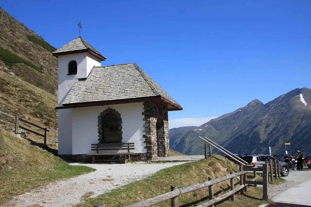 Essential Guide to Repair of Roofing: Tips and Best Practices